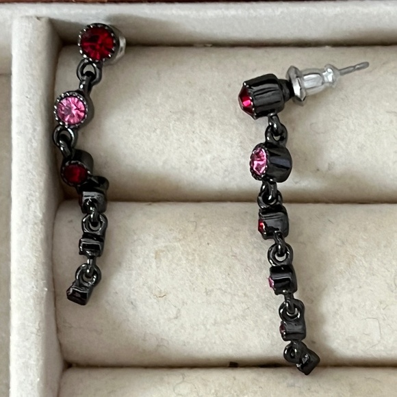 Matching Set - Purple & Pink Jeweled Costume Bracelet AND Matching Earrings - Picture 9 of 9